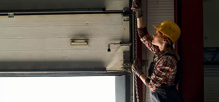 Addressing Common Garage Door Stoppage Issues in Washington, UT